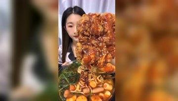 娱乐吃瓜酱自由